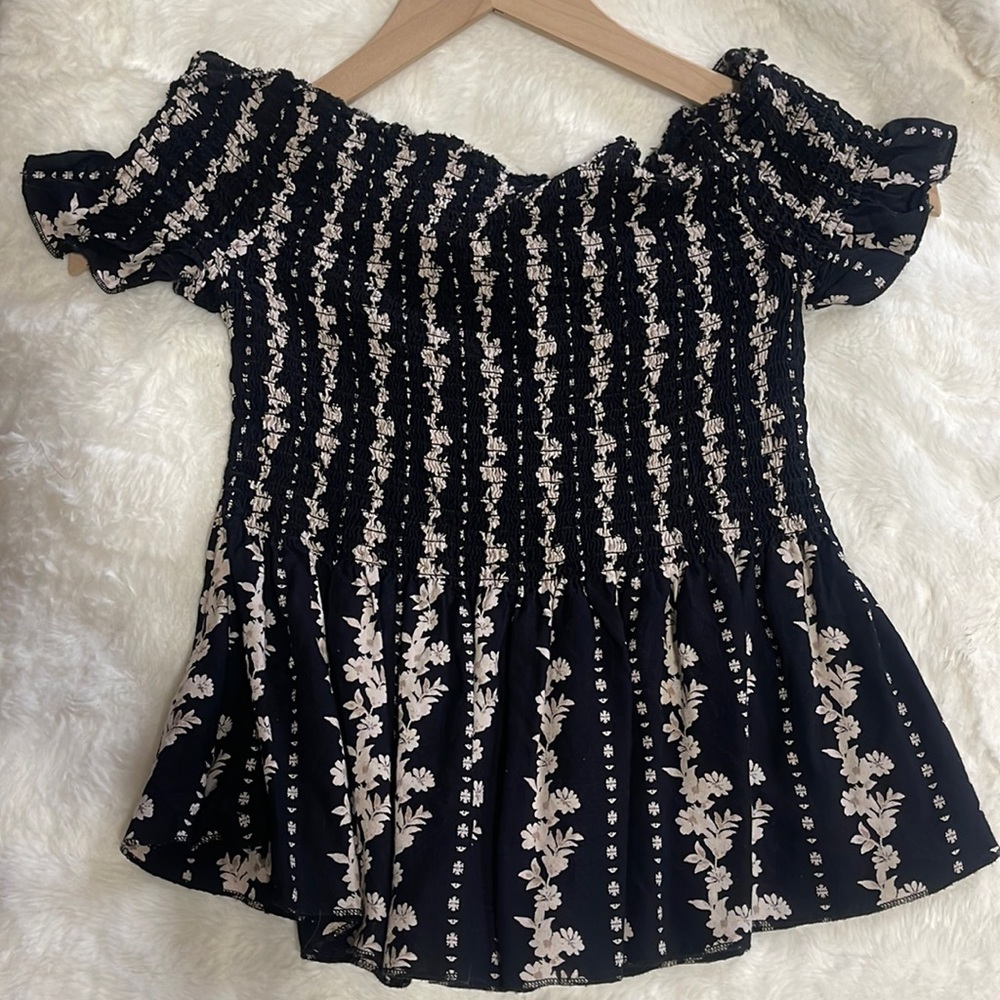 Off the shoulder, short sleeve blouse, worn once